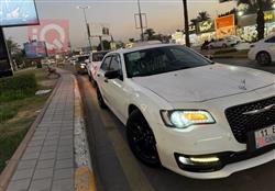 کرایسلەر 300